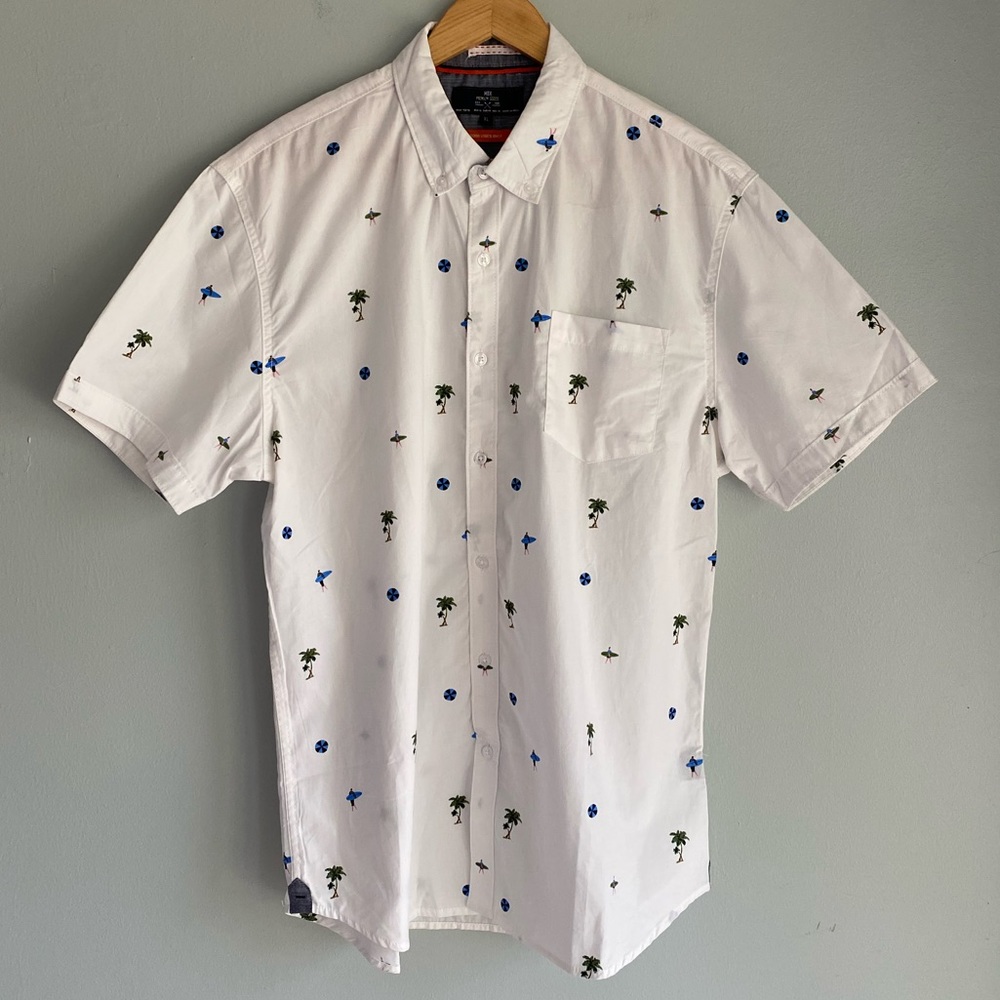 MBX men’s short sleeve shirt, size XL